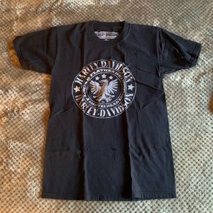 Black Harley Davidson graphic tee.